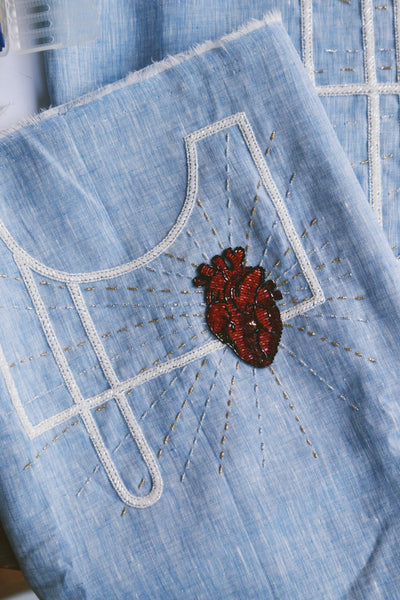FOR KIDS: Challenging The Frame: My Heart Is Too Big It Cannot Fit The Frame, Blue, delivery within 3 days