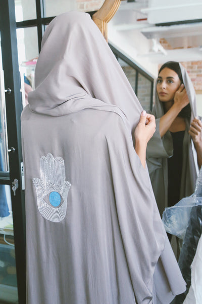 Kamsa خمسه Abaya, in Greige or Black