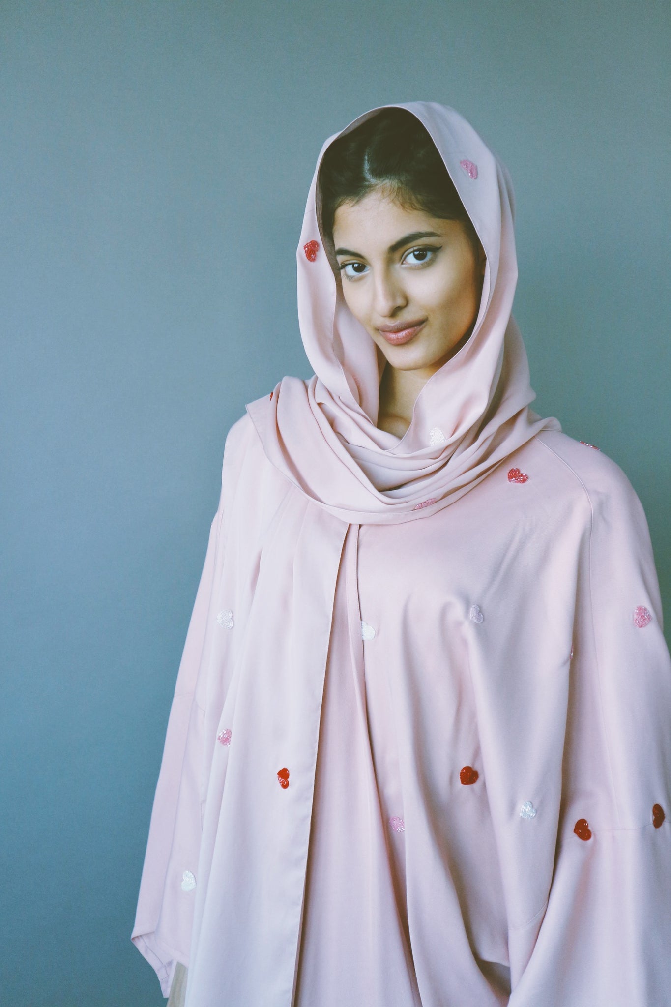 Hearts Abaya, Pink