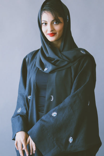 The "Eye See Everything" Abaya, in Black